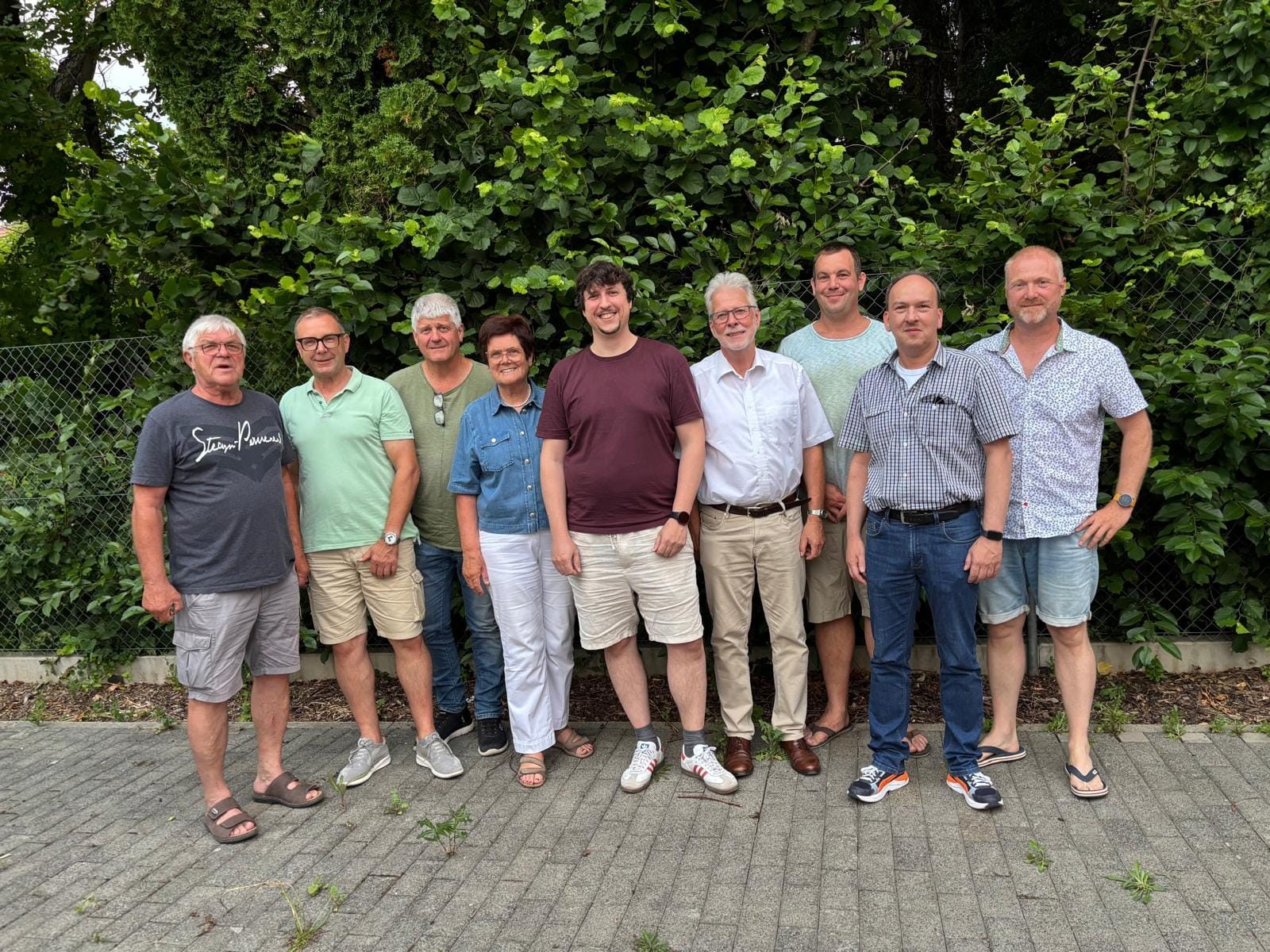 Der Vorstand der Vereinsgemeinschaft Werneck (v.l.n.r): Otmar Hart, Wolfgang Menninger, Georg Weniger, Edeltraud Baumgartl, Johannes Weiß, Rainer Klingert, Dominik Weih, Karsten Bindas und Stefan Hein. Nicht auf dem Bild: Tobias Kirmes. Foto: Roland Maul.